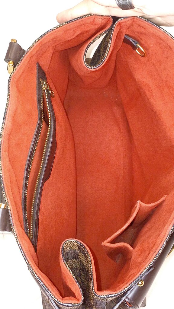 Louis Vuitton Damier Uzes