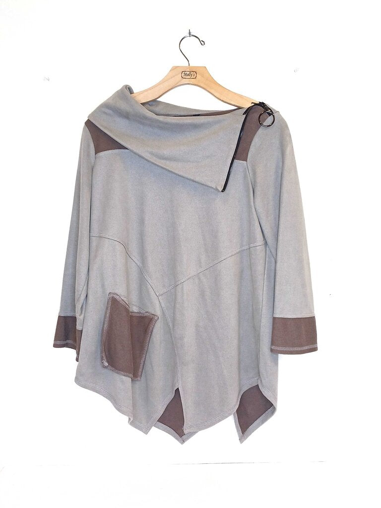 Ali Miles Unique Style Top