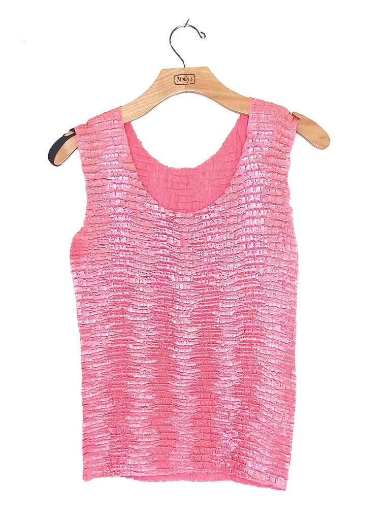 Sleeveless Popcorn Top