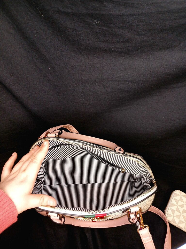 Queen Bee Crossbody + Wallet *NOT GUCCI*