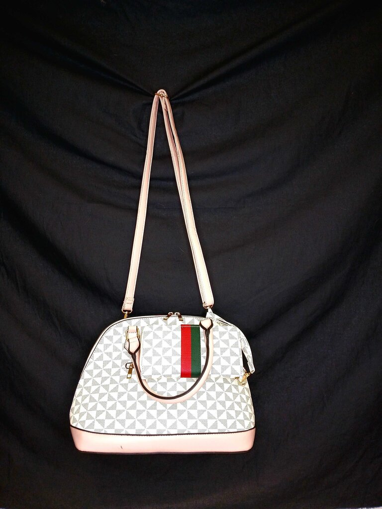 Queen Bee Crossbody + Wallet *NOT GUCCI*