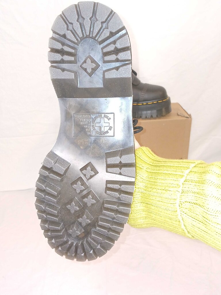 Dr Martens Sinclair Dark Taupe New with Box