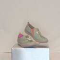 Uin Toledo, Bear Hug Shoes