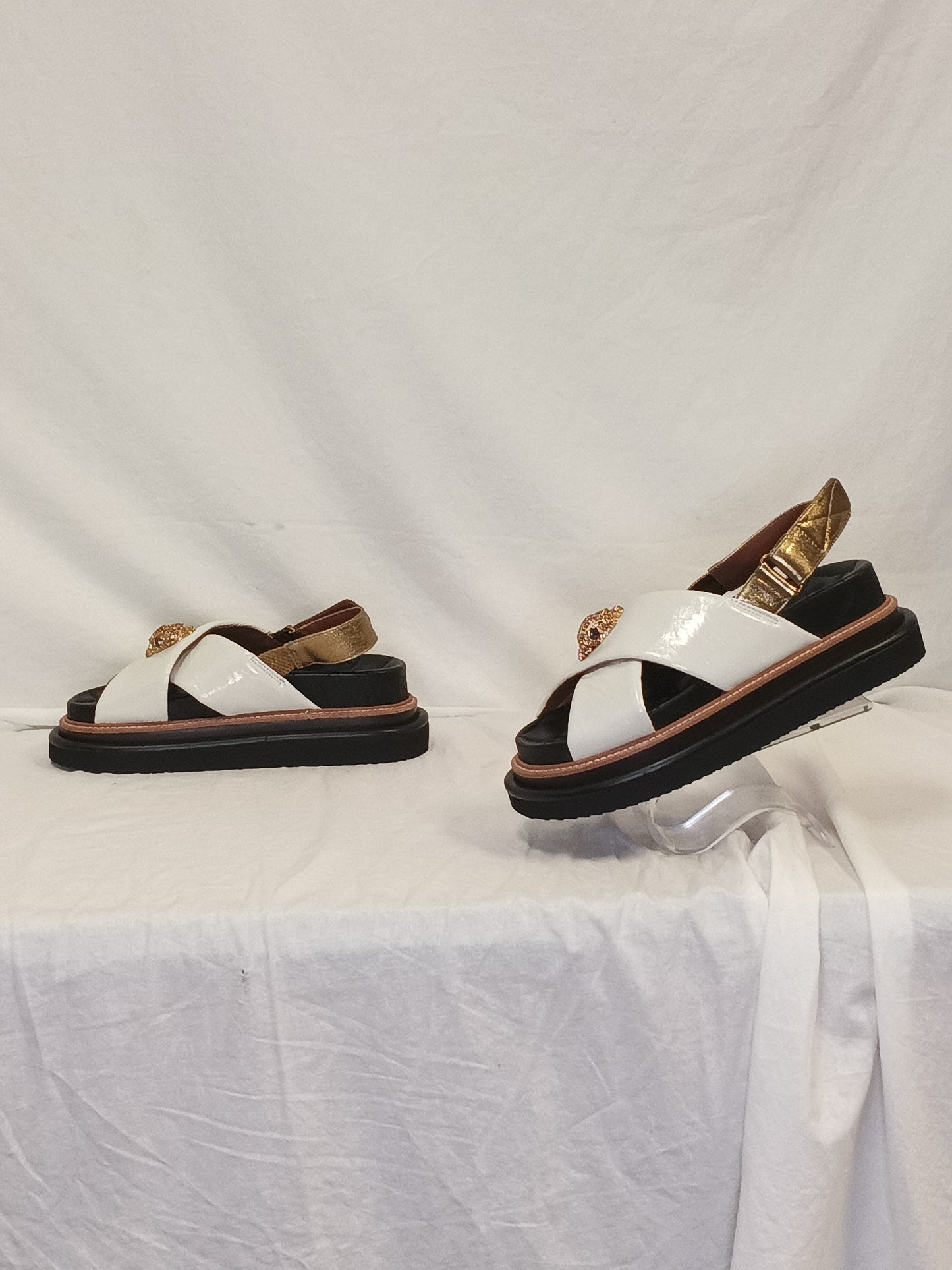 Kurt Geiger NWOT Orson Cross Strap Sandals