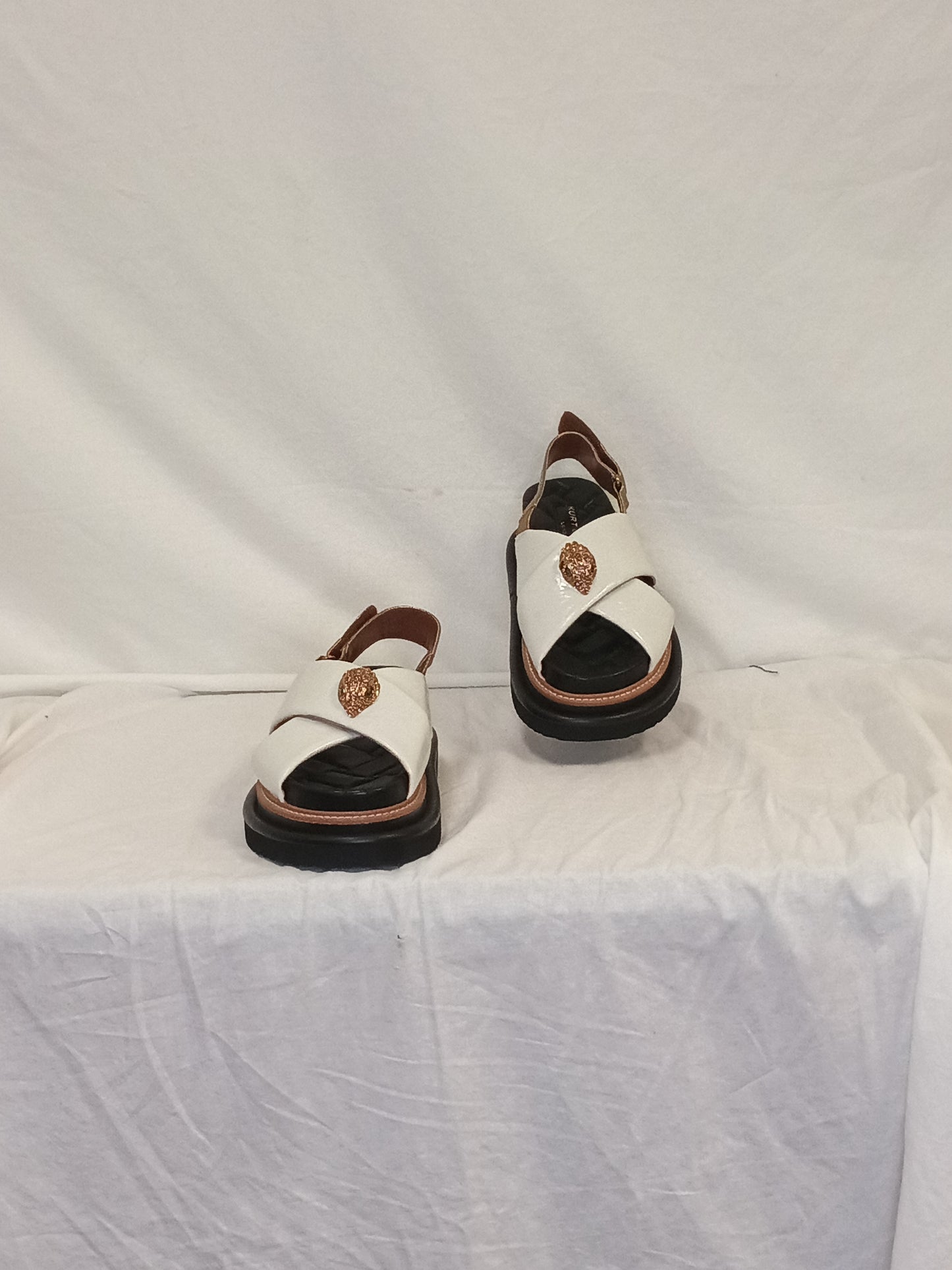 Kurt Geiger NWOT Orson Cross Strap Sandals