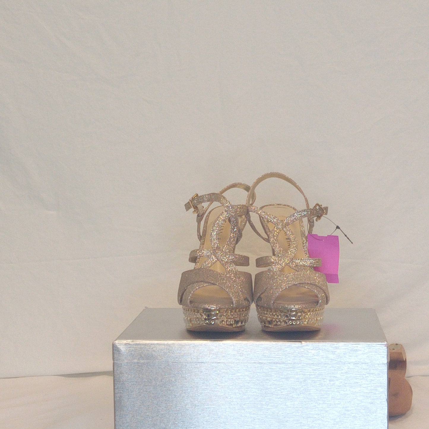 Myra Heels