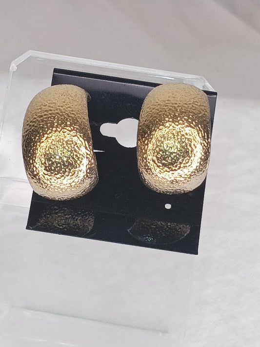 Vintage  Ciner Signed Clip Earrings