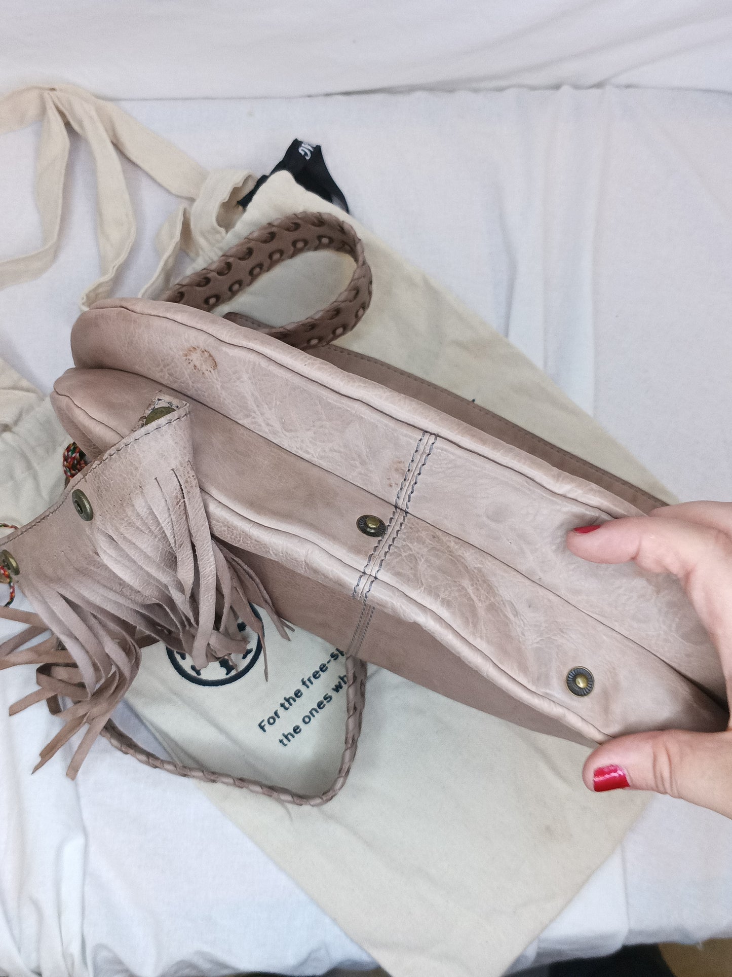 Myra Crossbody