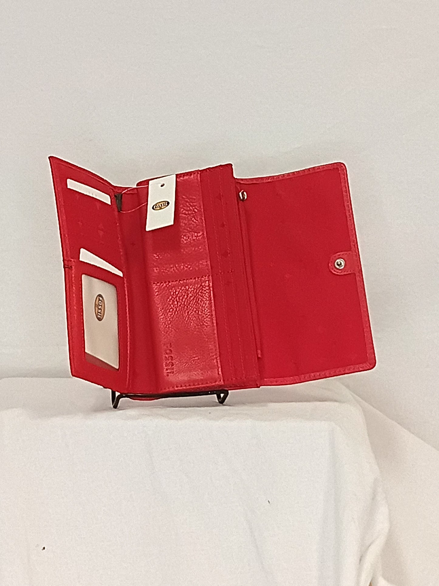 New With Tags Fossil Marlow Flip Clutch