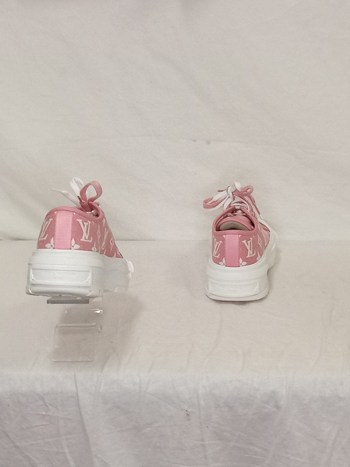 Louis Vuitton Squad Low Top Shoes