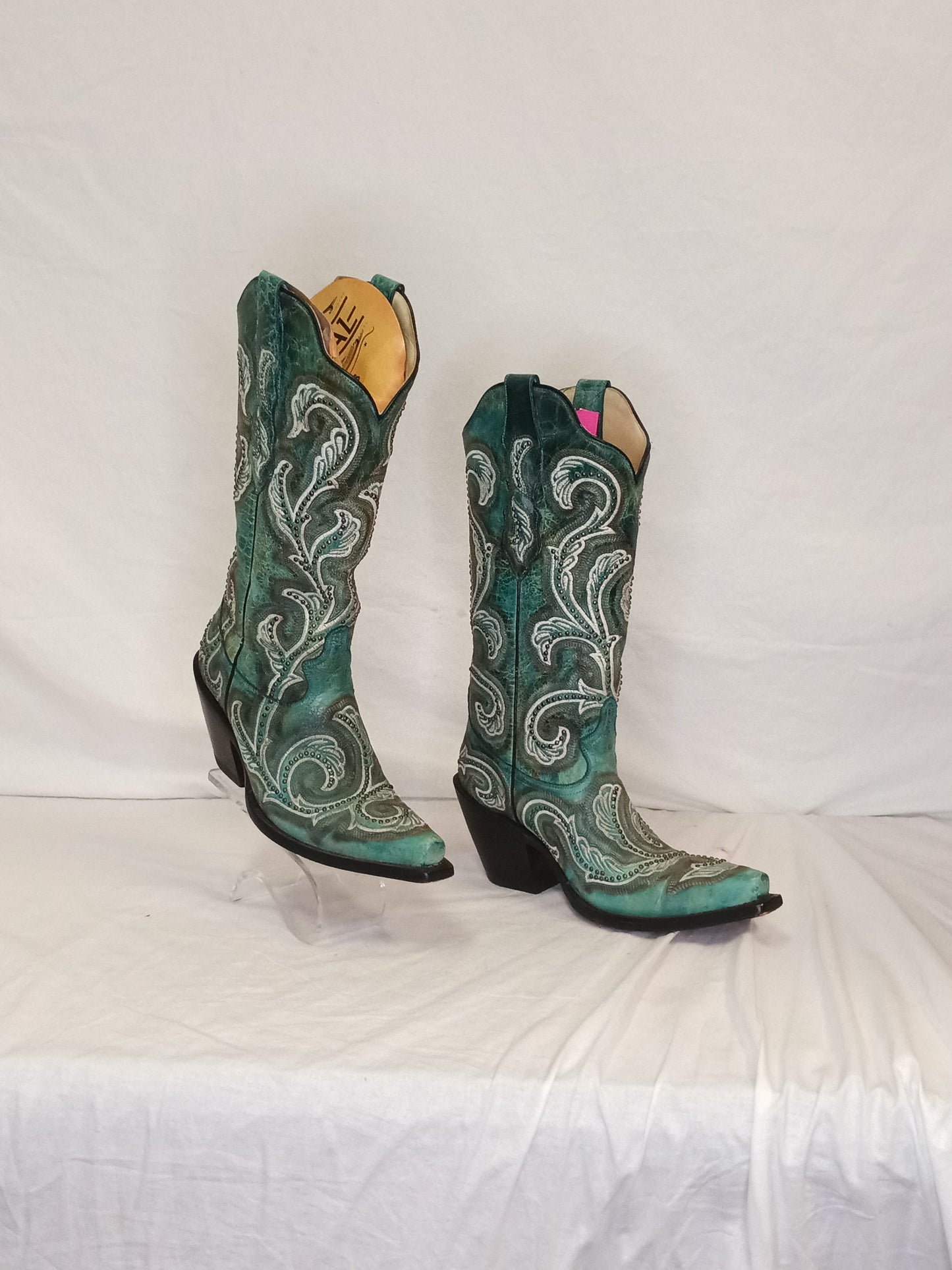 Corral Shaded Embroidery & Studs Cowgirl Boots