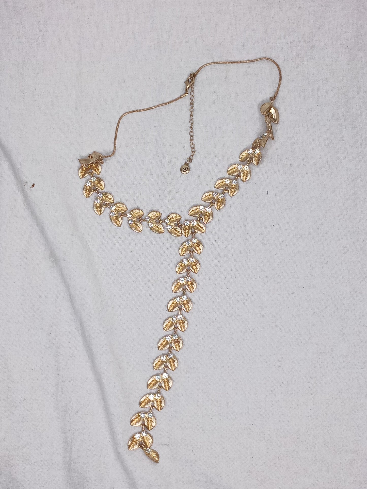 Versona Necklace