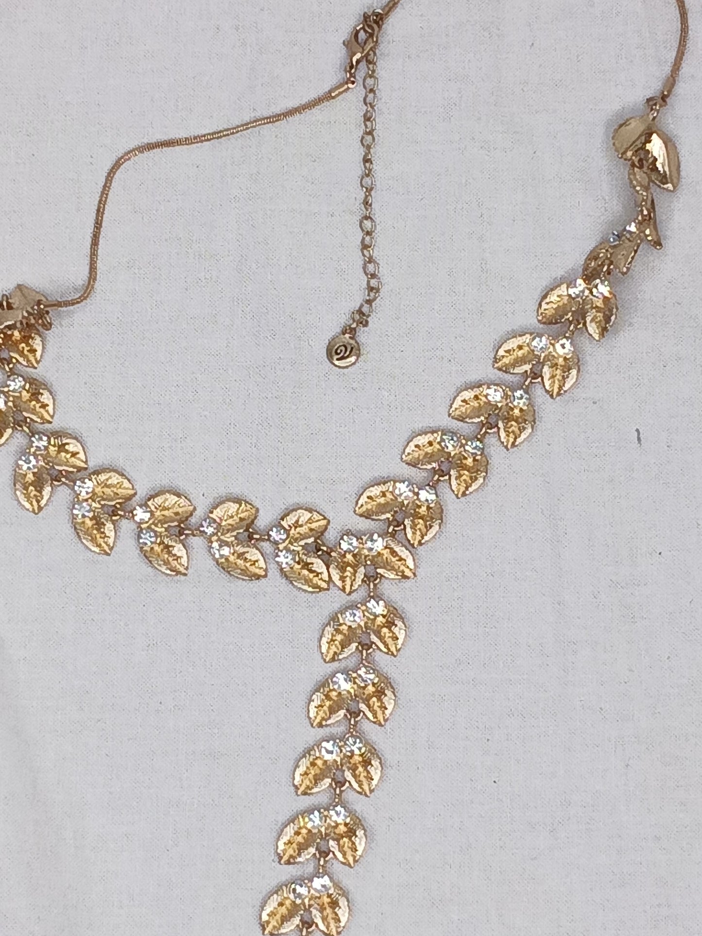 Versona Necklace
