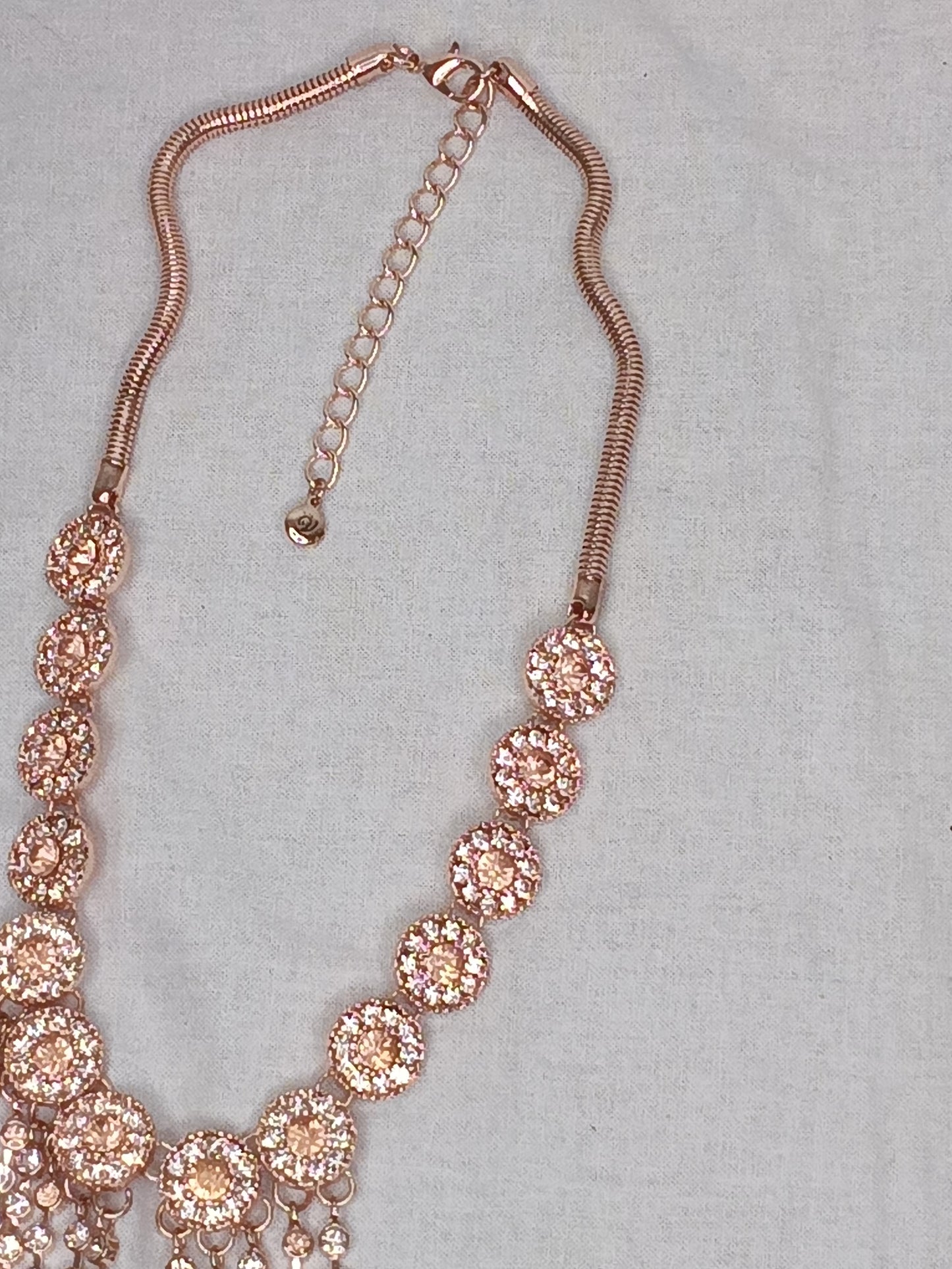 Versona Necklace