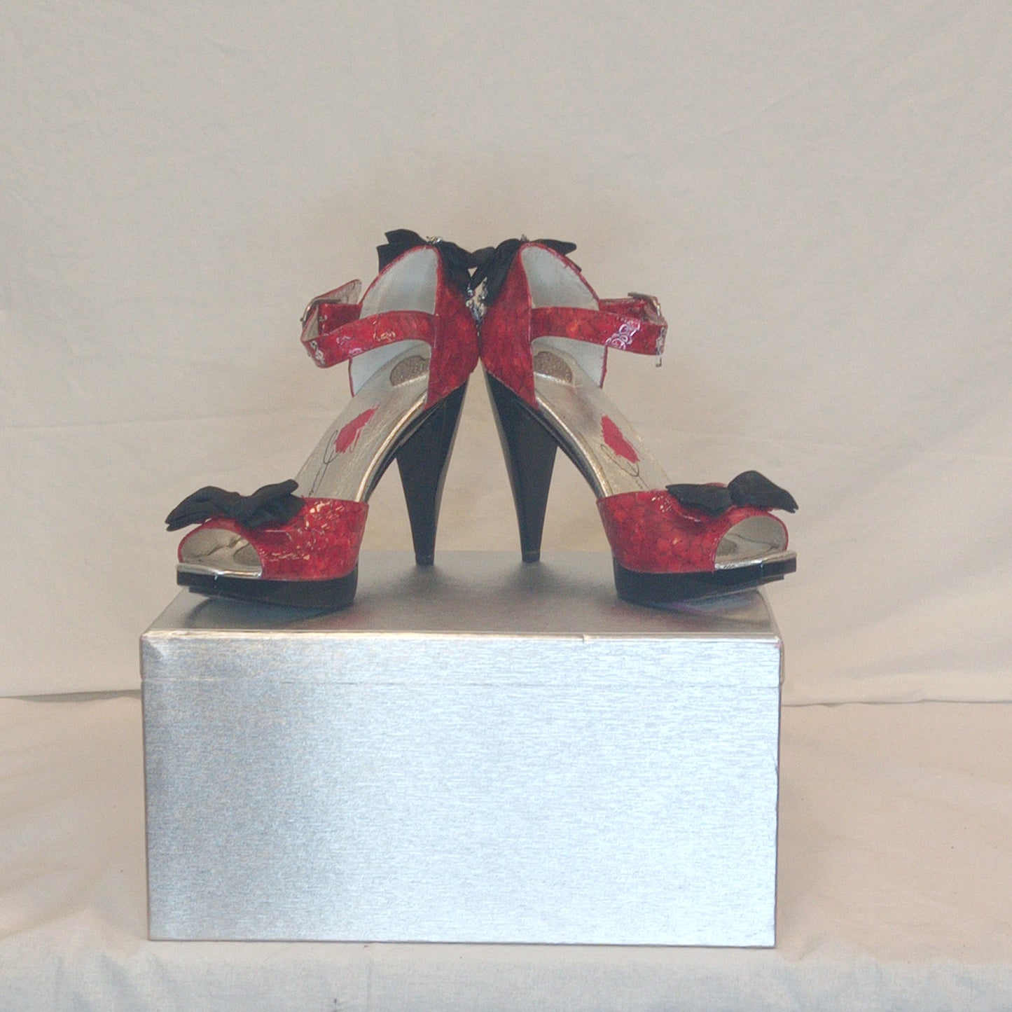 Bow Heels