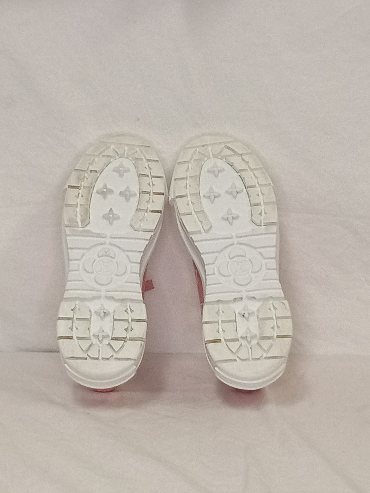 Louis Vuitton Squad Low Top Shoes